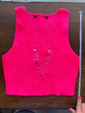 Women's Neon Pink Ribbed Snap-Front Crop Top
